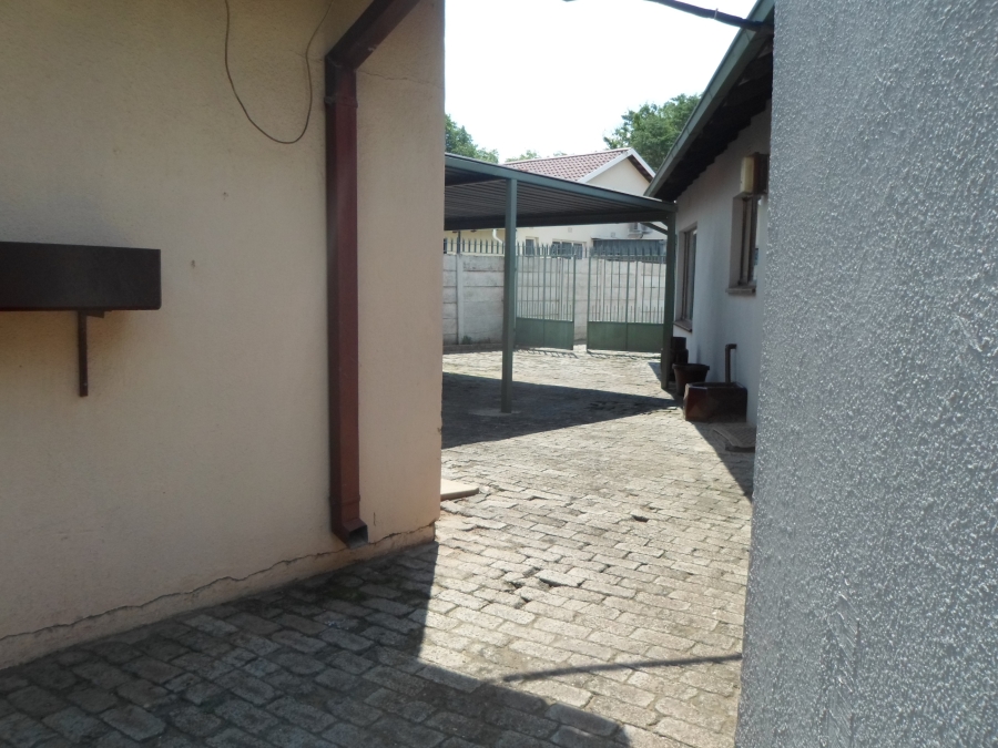 To Let 1 Bedroom Property for Rent in Vaalpark Free State